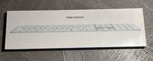 Klawiatura bezprzewodowa Apple Magic z klawiaturą numeryczną (angielska amerykańska) A1843 MQ052LL/A - Zdjęcie 1 z 3