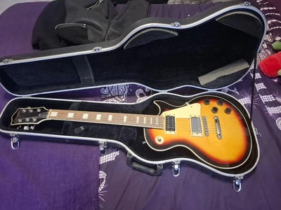 Electric Guitar. Les Paul Copy. Not the real thing but not the real price. - Image 1 of 4