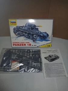 Zvezda Kit 3522 Tanque Ligero Alemán Panzer 1B 1:35 Caja Abierta Completa - Imagen 1 de 3