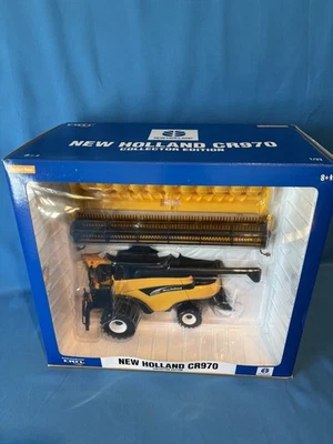 1/32 Ertl New Holland CR970 Combine "Collector Edition" #13625 released in 2003 - Image 1 of 4