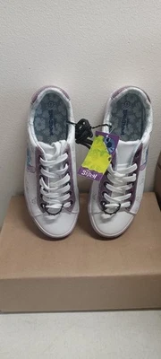 ZAPATO TENIS MUJER DISNEY STITCH PARTE SUPERIOR BAJA CON CORDONES TALLA 8 SIN CAJA Foto 1 de 4