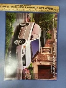 NOS Chrysler Town & Country / Plymouth Voyager 2003 brochure accessori 12 pagine - Foto 1 di 3