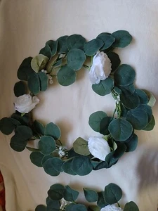 UNBRANDED WEDDING TABLE CENTRE PIECES FLORAL /TABLE DECOR GREEN WHITE - Picture 1 of 7