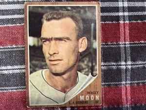 1962 Wally Moon baseball card - Picture 1 of 2