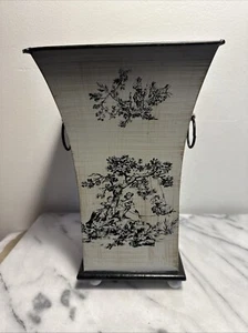 Toleware black /beige Metal Jardiniere Vase container farming scene Footed EUC - Picture 1 of 12