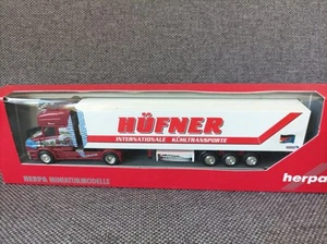 Herpa H0 1:87 in OVP - 149907 Scania Hauber TL Kühlkoffer-Sattelzug "Hüfner" - Bild 1 von 5
