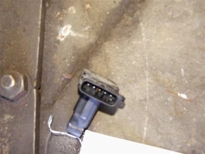 99 00 01 02 03 MAZDA PROTEGE AIR FLOW METER 1.6 LITER - Picture 1 of 12