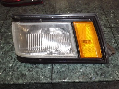 85-86 USDM OEM Nissan Maxima front driver side corner light lamp assembly FL - Image 1 of 4