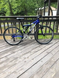 MONGOOSE WING PRO COMP Mountain Bike26-Inch Wheels,17-Inch Frame Blue/Silver  - Picture 1 of 10