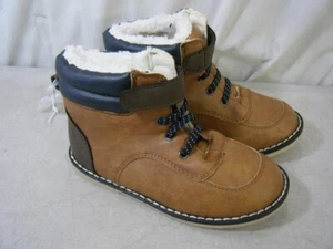 Stivali OLD NAVY da bambino marroni foderati in ecopelle sherpa taglia 11 US - nuovi con etichette - Foto 1 di 5