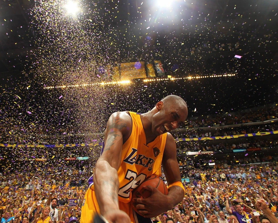 8x10 Photo KOBE BRYANT Los Angeles Lakers Dunk NBA Mamba HOF - Image 1 of 1