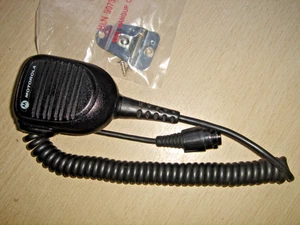 Microphone à poing Motorola RMN5052A pour DM3400 DM3600 DM4400 DM4600 etc - Photo 1/4
