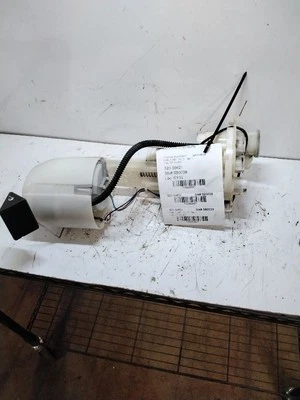 Conjunto de bomba montada en tanque de bomba de combustible Prius V VIN Eu se adapta a 12-18 PRIUS 353671 Foto 1 de 4