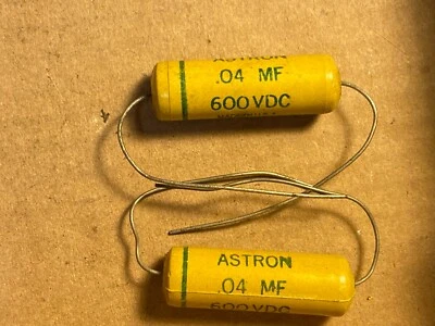 2 Condensadores Mostaza Astron .04 uf 600v NOST De Colección PRUEBA BUENA .044 Baja Fuga Foto 1 de 4