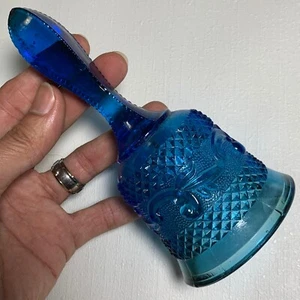 VINTAGE CLEAR BLUE GLASS HAND BELL W/ BEAUTIFUL CUT GLASS PATTERN - Picture 1 of 11