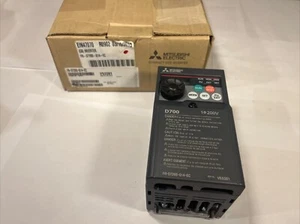 Mitsubishi D700 Series Inverter FR-D720S-014-EC - Picture 1 of 6