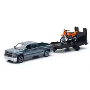Nuovo Ray Toys 19535A Chevrolet Silverado Pick Up con Sporcizia Modello in scala 1:43 - Foto 1 di 1