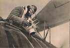 Ansichtskarte Luftwaffe "Der Nahaufklärer über seinem Ziel" - 'Der Adler' die gr