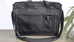 Victorinox Laptop Bag Briefcase Carry On With Shoulder Strap Multiple Pockets - Picture 1 of 10