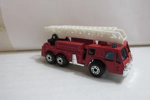Match Box (( 1982  Release ))    Fire Engine    Free Shipping - Picture 1 of 3