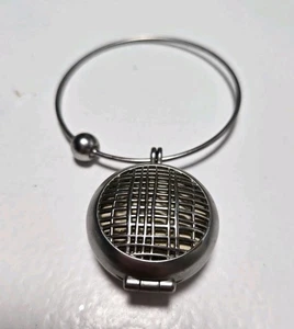 Yankee Candle Charming Dufthalter Auto Zubehör Luftduft Medaillon - Bild 1 von 4