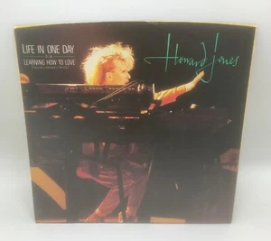Howard Jones-Life In One Day/Learning How To Live-1985 7” SLEEVE ONLY-VG+/EX - Imagen 1 de 2