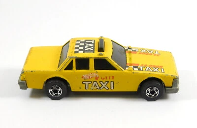 Vintage 1983 Hot Wheels Yellow Taxi Cab Crack Up Super Blaster - Bild 1 von 4