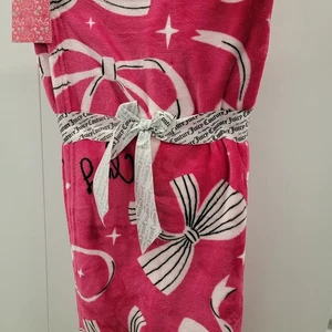 NEW Juicy Couture All Bows Black White Print Hot Pink Velvet Soft Throw Blanket  - Picture 1 of 6