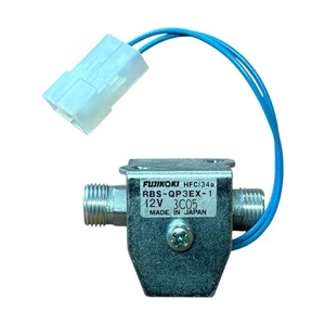 Fujikoki 12V 2A 5/8 18 UNF Electric water valve HFC134A - Picture 1 of 5