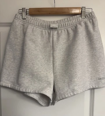 Pantalones Cortos Aritzia Sweatfleece Ajuste Perfecto Polar Talla Mediana Foto 1 de 3