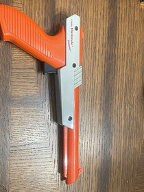 Nintendo NES Zapper Orange Duck Hunt
