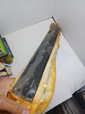 1021959 1990-93 PONTIAC TRANS SPORT BODY MLDG retenedor Foto 1 de 4