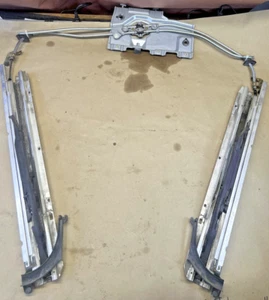 03 ACURA RSX Type-S Sunroof Guide Railing Rail Bracket Track Assembly 02-06 - Picture 1 of 13