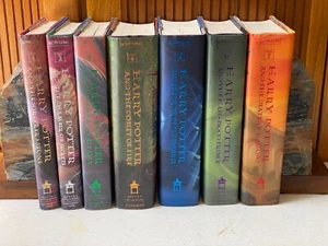 Harry Potter All 7 Vols. in 1st US Ed. w/ Dust Jackets, bought 1998-2007, Good - Imagen 1 de 22