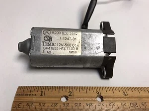SEAT ADJUSTMENT MOTOR FRONT LEFT MERCEDES CLK350 03 04 05 07 08 09 OEM - Picture 1 of 9