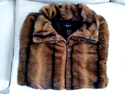 Chaqueta de felpa de piel sintética Forever 21 para hombre - talla XL Foto 1 de 4