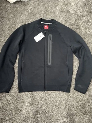 CHAQUETA BOMBER NIKE SPORTSWEAR TECH POLAR TALLA S Para Hombre Nueva (FB8008-010) Foto 1 de 4