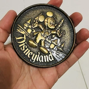 Vtg Walt Disneyland Mickey Mouse Cast Metal Medallion 4 Coasters Plaque Brass - Picture 1 of 9