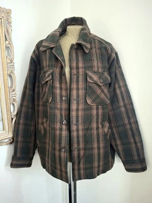 VTG Gap Men's Plaid Wool Flannel Quilted Lined Shacket W/Pockets Size Small - Image 1 of 4