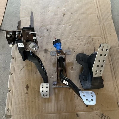 Mazda Miata MX-5 2016-21 embrague acelerador de freno conjunto de pedal manual OEM Foto 1 de 4