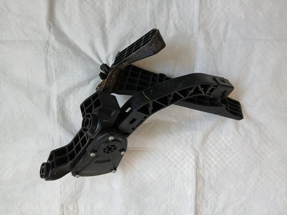 ⭐Genuine⭐ Acceleration Pedal Module Assy 3P 1set for Kia Optima 2011-2013 - Image 1 of 4