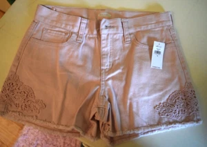 Girls Old navy Light Pink Denim Shorts Size 12 NEW - Picture 1 of 4