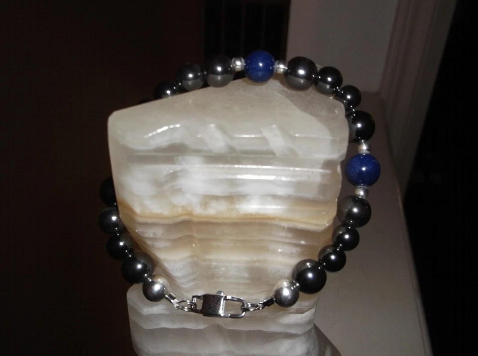 PULSERA HOMBRE HECHA A MANO 9" 8/10 MM HEMATITA NEGRA Y LAPISLÁZULI SS CUENTAS  Foto 1 de 1
