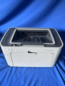 HP LaserJet P1505N Workgroup Laser Printer Tested w/ toner & 20K pages - Picture 1 of 12