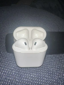 Auriculares inalámbricos verdaderos Vivitar V40074WSB-WHT con estuche de carga - Imagen 1 de 5