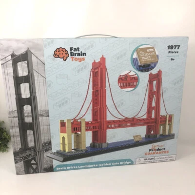 San Francisco Golden Gate Bridge Toys Puzzle 1977Pcs Building Blocks -Fat Brain - Image 1 of 4