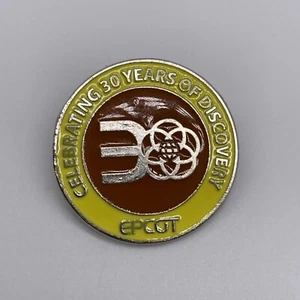 2012 Disney Epcot 30 Year Anniversary Pin - Picture 1 of 4