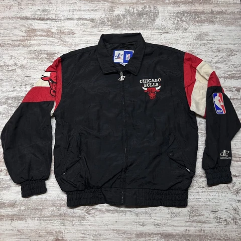 Vintage Logo Athletic Windbreaker Jacket Men’s Large Chicago Bulls 1990s Black Cover