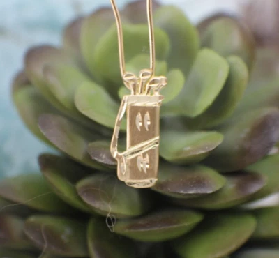 Bolso colgante de oro amarillo sólido de 10 quilates con dije deportivo golpe de golf cuatro Foto 1 de 4