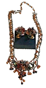 VINTAGE COLLEEN TOLAND FLORAL BEADED NECKLACE & CLIP EARRINGS SET - Picture 1 of 15